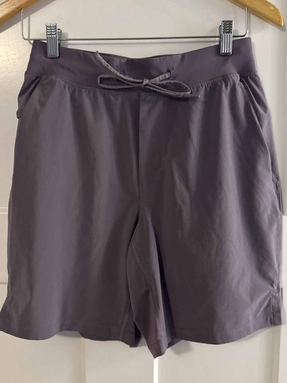lululemon athletica Men's Performance Shorts - Dusty Purple